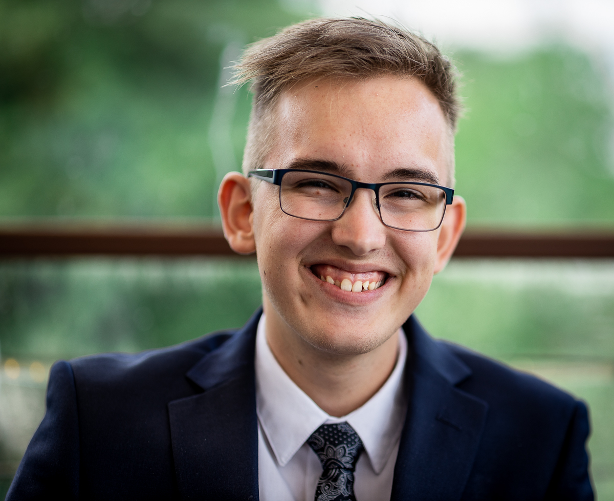 A man smiling.
